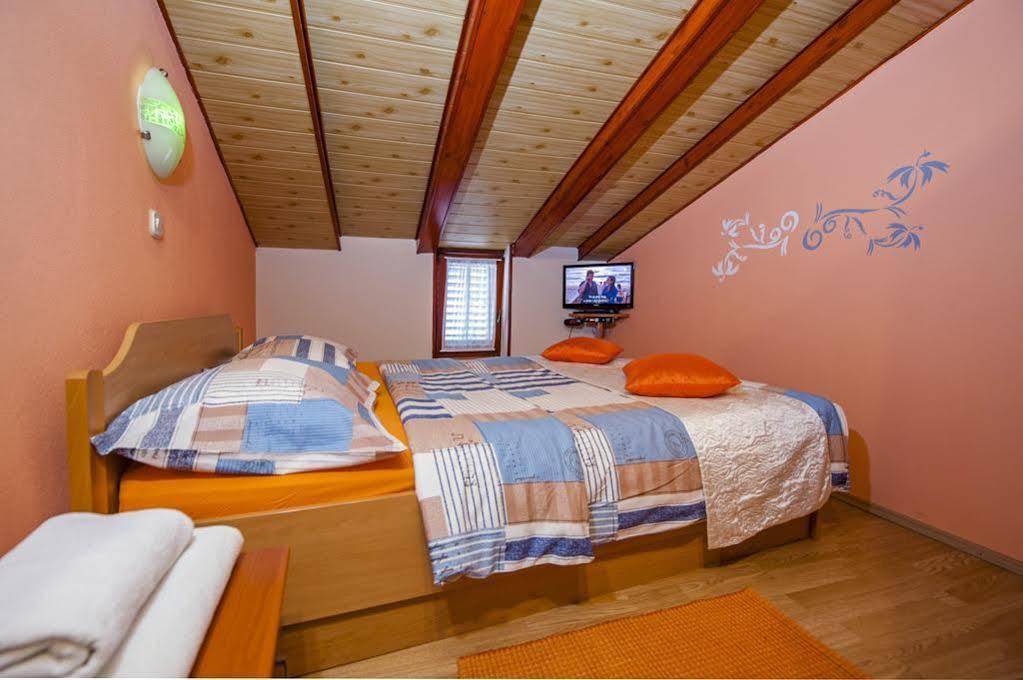 Apartment Orkić Rovinj Exterior foto